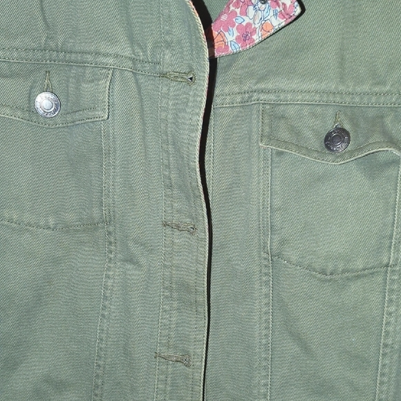 L.L. Bean Khaki Women's Utility Jacket with Floral Lining - Picture 5 of 5